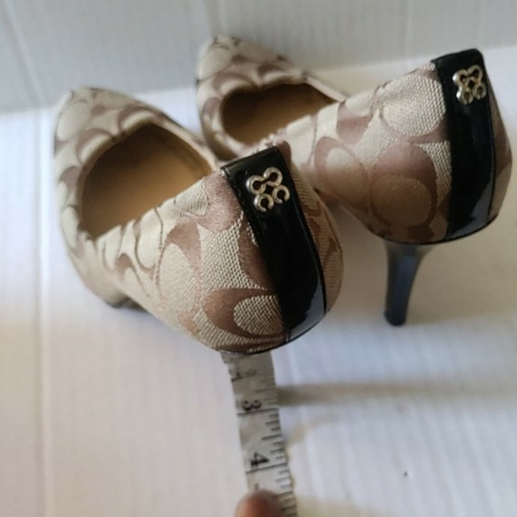 Signature C Monogram Khaki High Heels. 8.5 - Picture 8 of 9